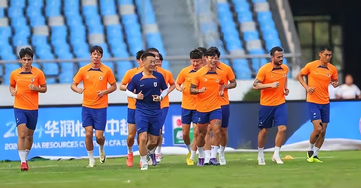山东鲁能主场大胜，积分榜上逐渐崭露头角