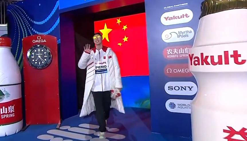 广岛三箭成功晋级，再创佳绩