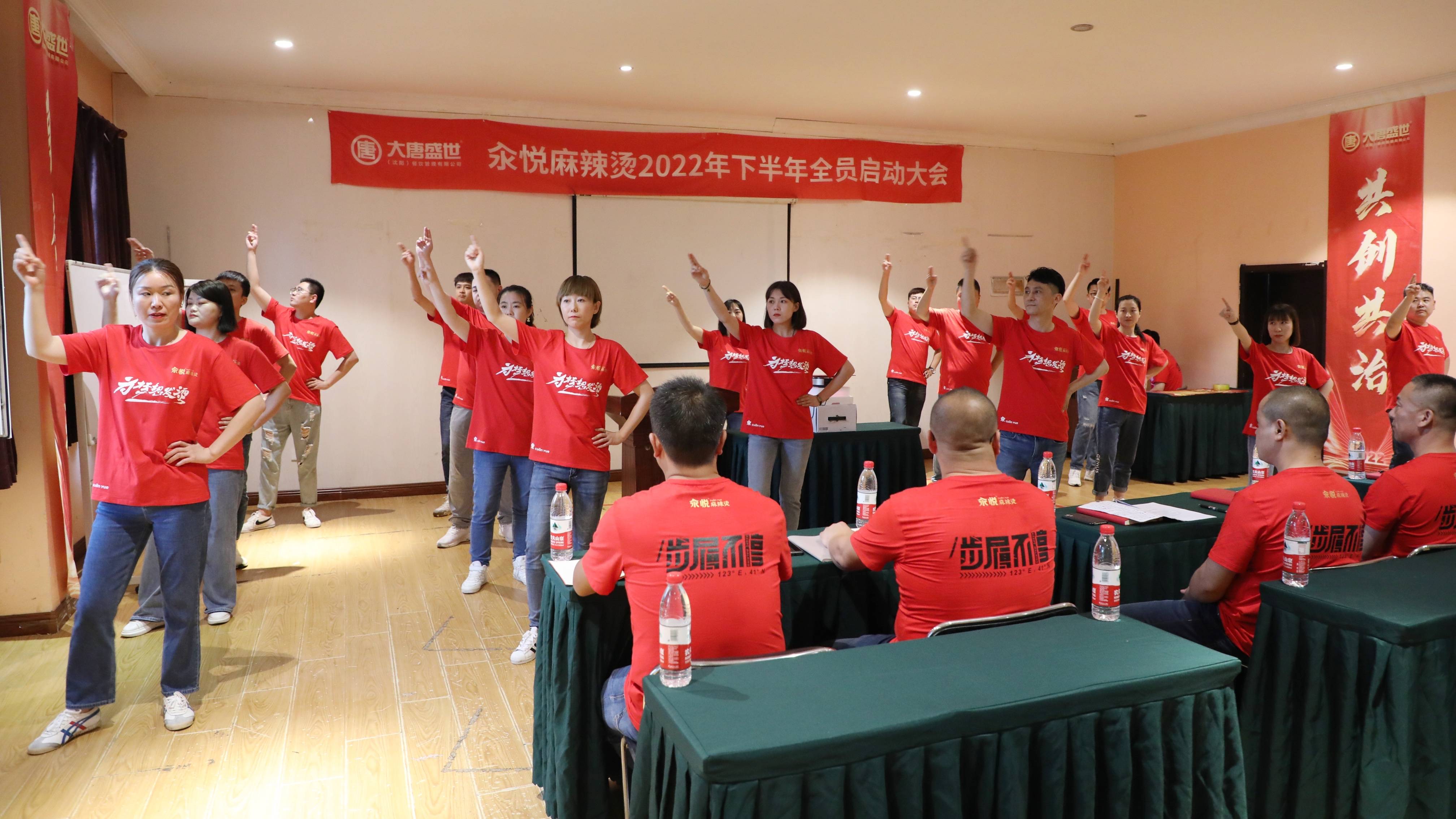 球队全员贡献助取胜,团队合作精神可嘉 球队全员贡献助取胜,团队合作精神可嘉