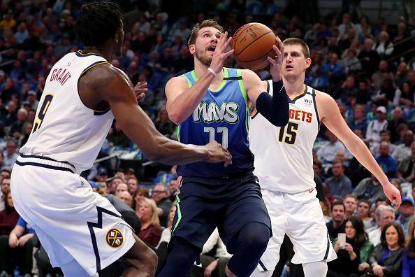 世俱杯分组-马刺前瞻新赛季,大佬重现顶级表现