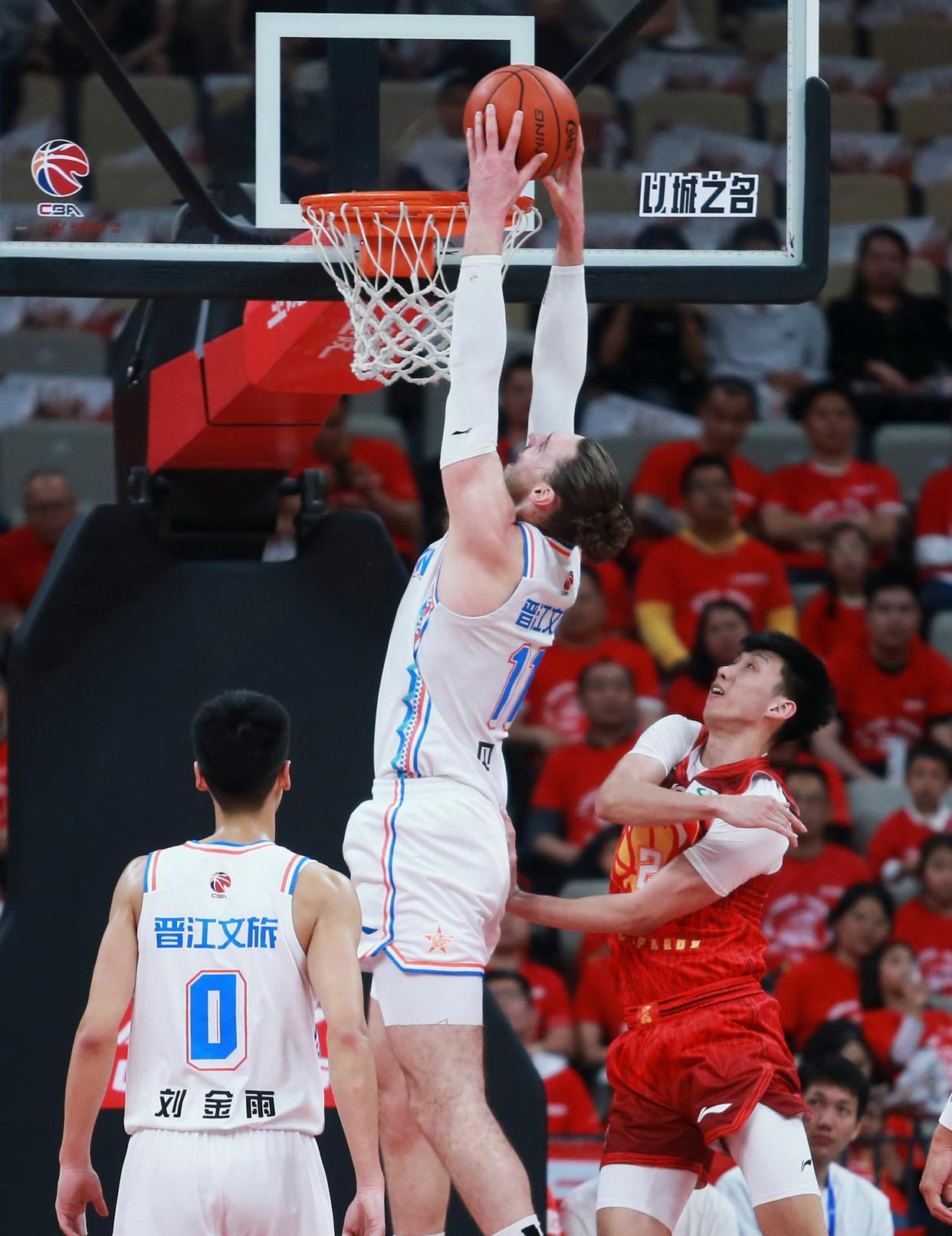 福建队冲击季后赛,面对激烈对抗求生存的简单介绍 福建队冲击季后赛,面对激烈对抗求生存的简单介绍