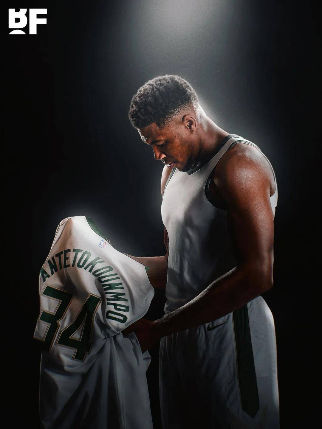 世俱杯-关于雄鹿客场力克狂人,字母哥全场25分的信息