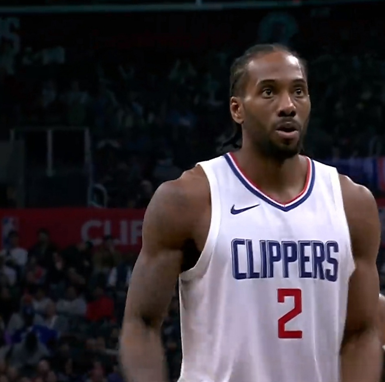 世俱杯分组-篮网连胜结束,遭快船击败