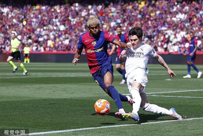 巴塞罗那战胜对手,领跑积分榜 巴塞罗那战胜对手,领跑积分榜