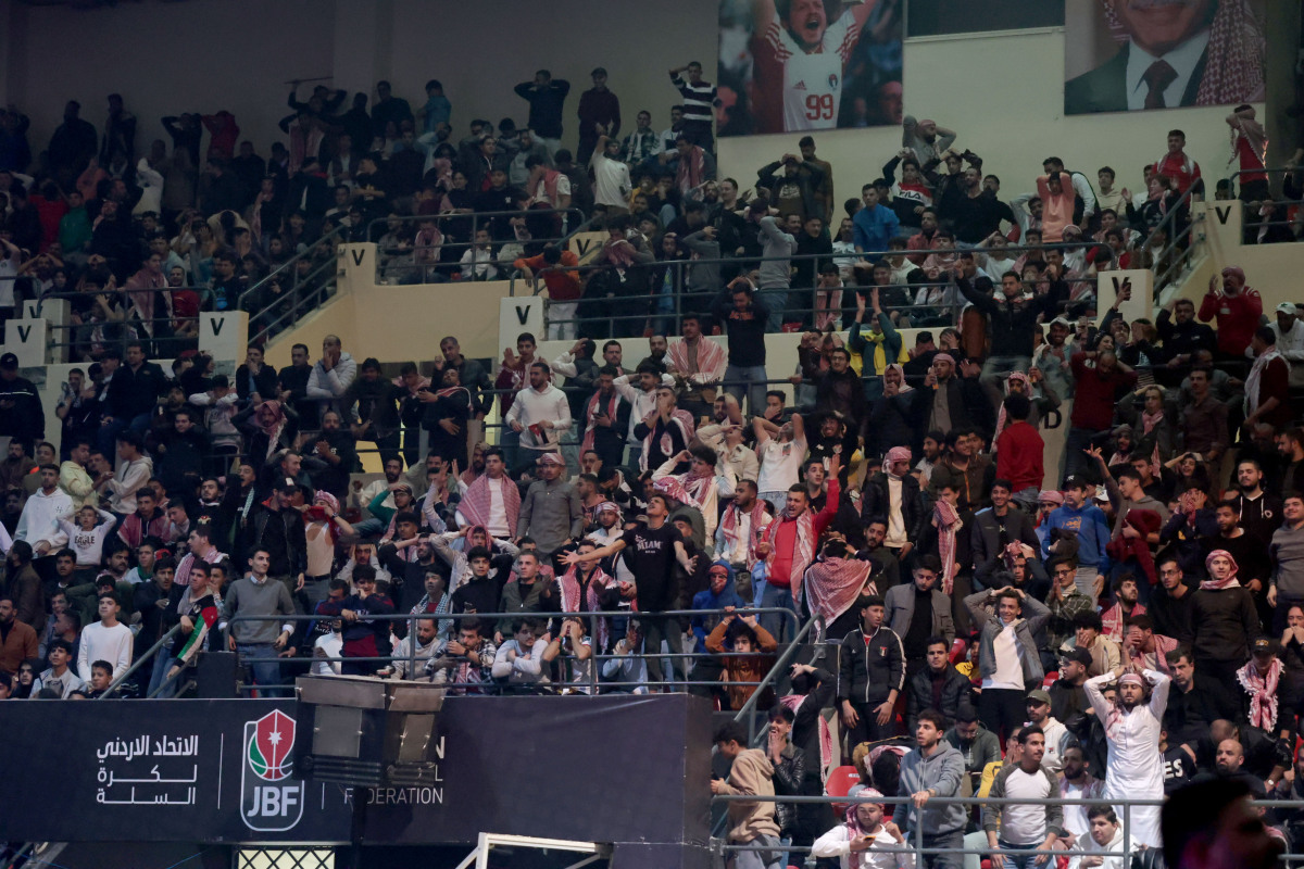 世俱杯-球员们互动默契,为全队增添动力