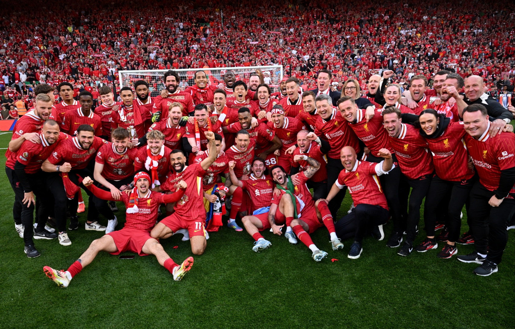 世俱杯冠军-热那亚联队在最近一场比赛中获得惊人胜利