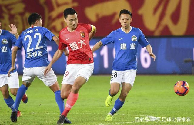 恒大主场轻松取胜，稳固领先地位！的简单介绍