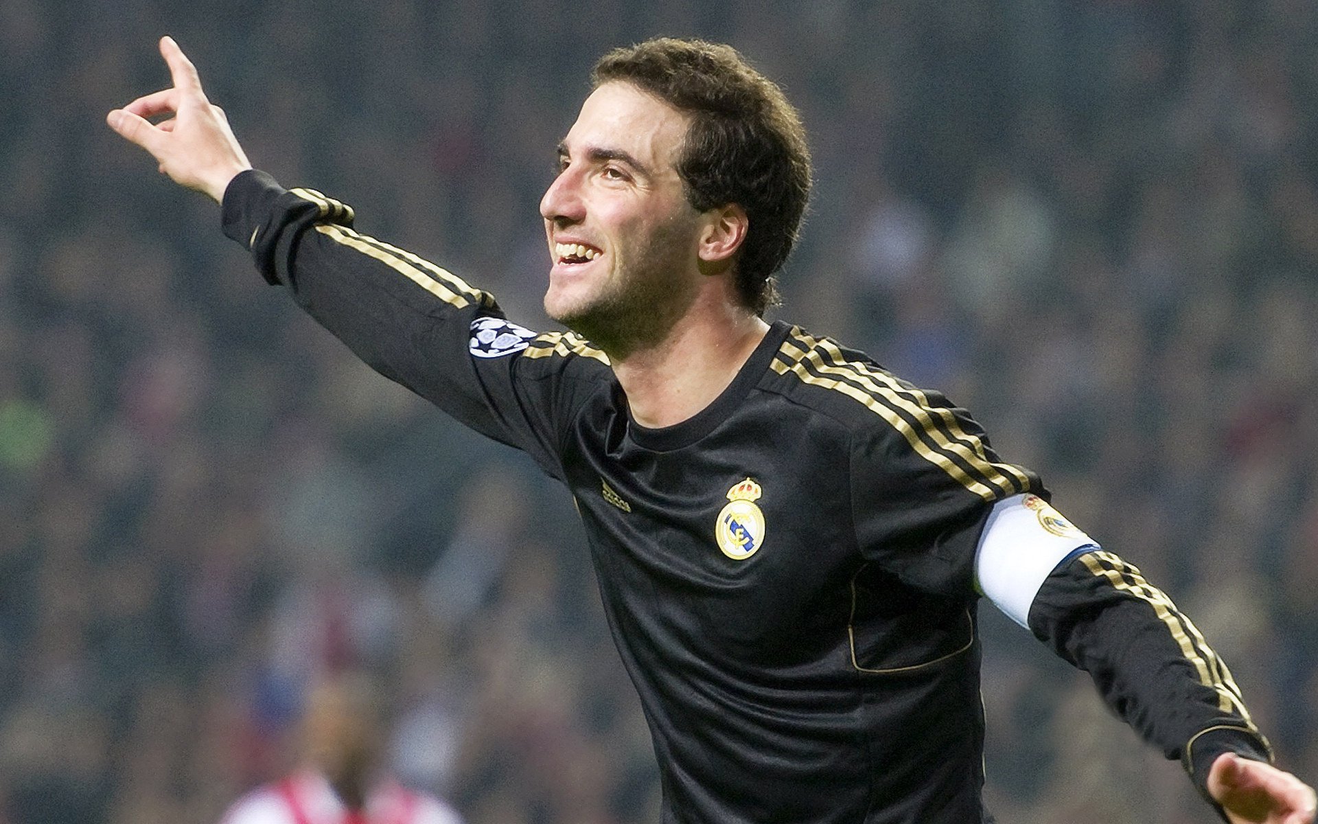 世俱杯时间-唯一性的胜利，京多安爆发改写个人叙事，勒沃库森用强势宣告此刻即永恒