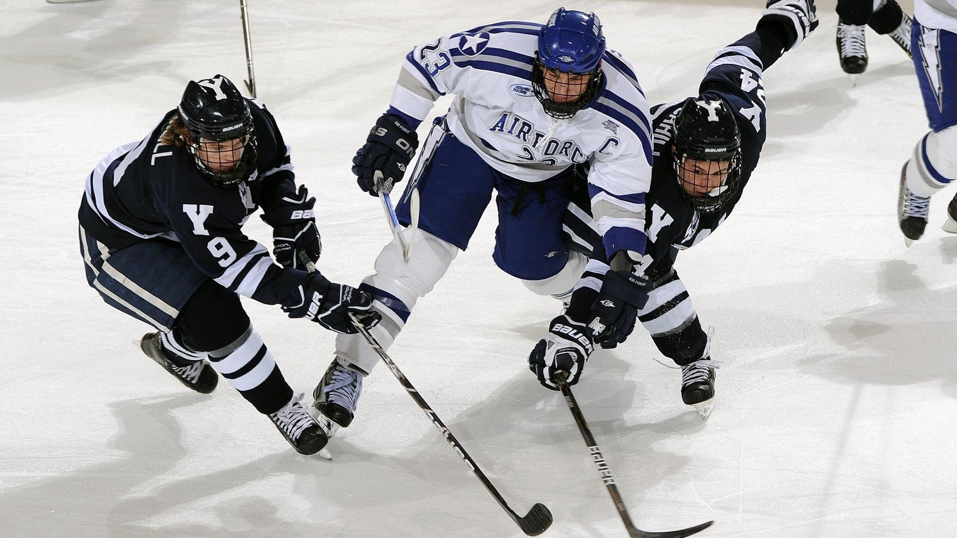 当蓝黑剑刃刺穿郁金香防线，解密福登纪录背后的足球文明迁徙